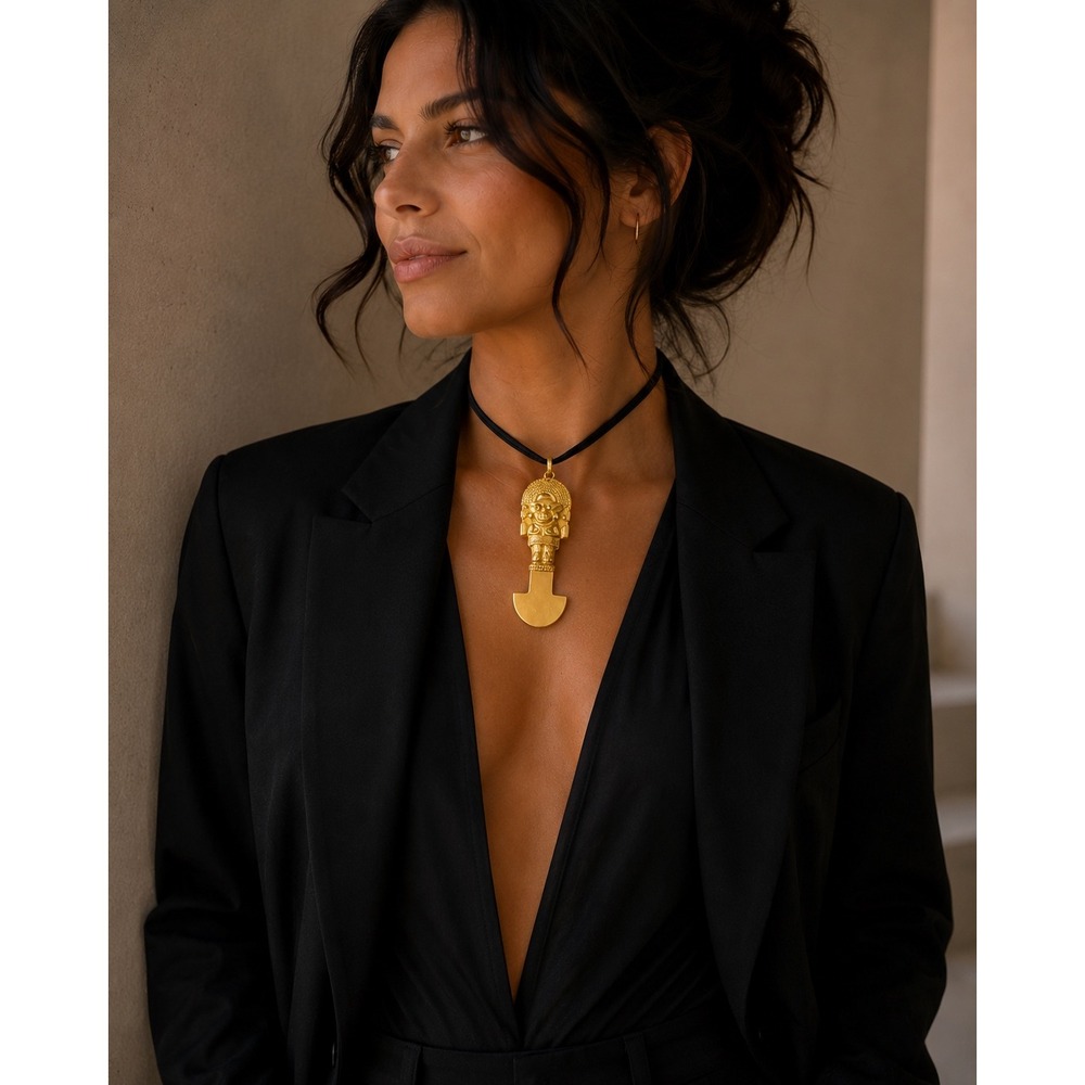 VTG 4" Oversized Gold Plated Tumi Statement Pendant Necklace Runway Maximalist